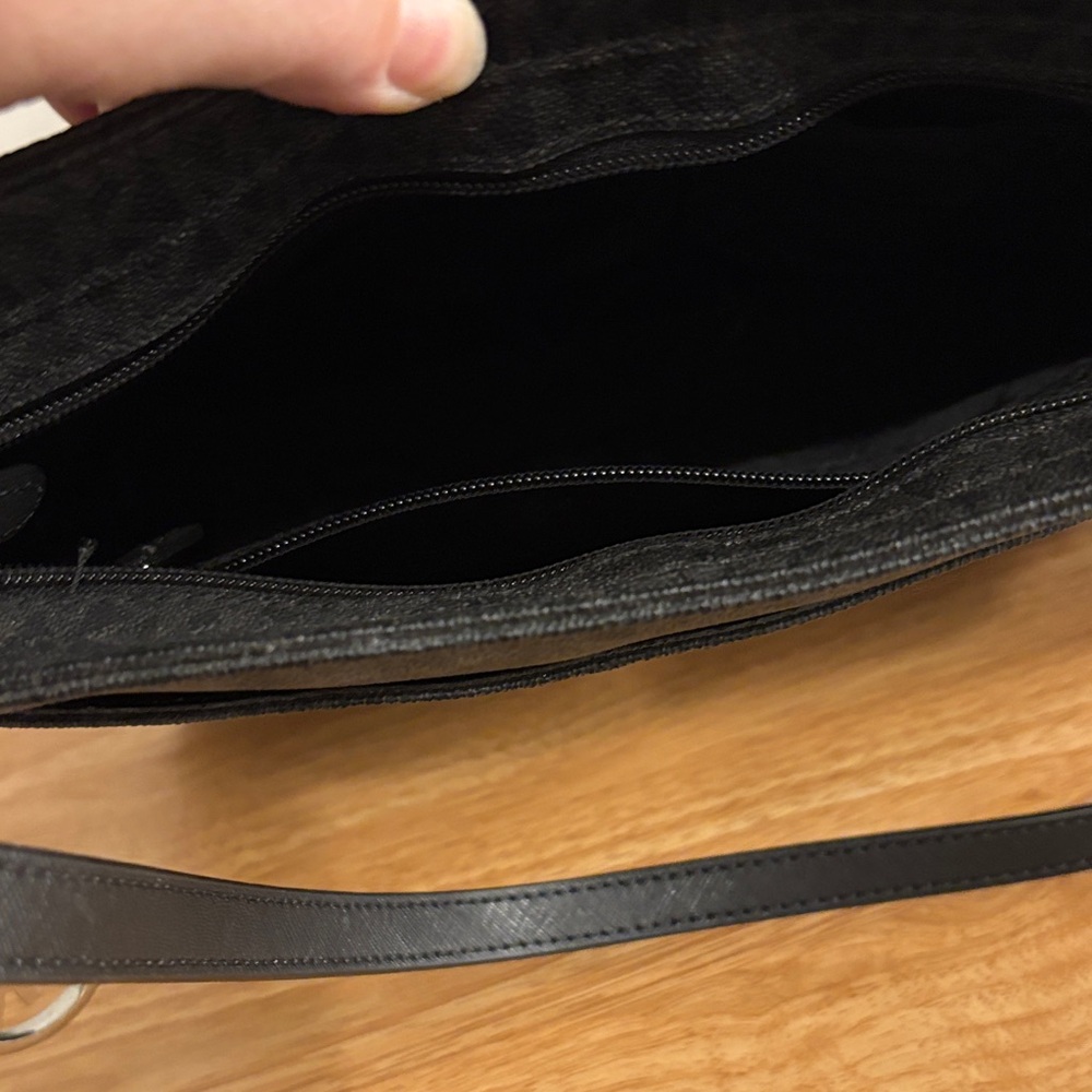 Michael Kors Black Crossbody Bag - Picture 4 of 5